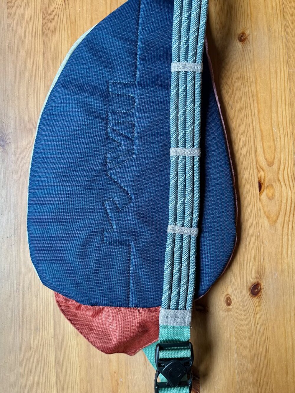 Kavu Rope Sling Bag - Picture 2 of 4